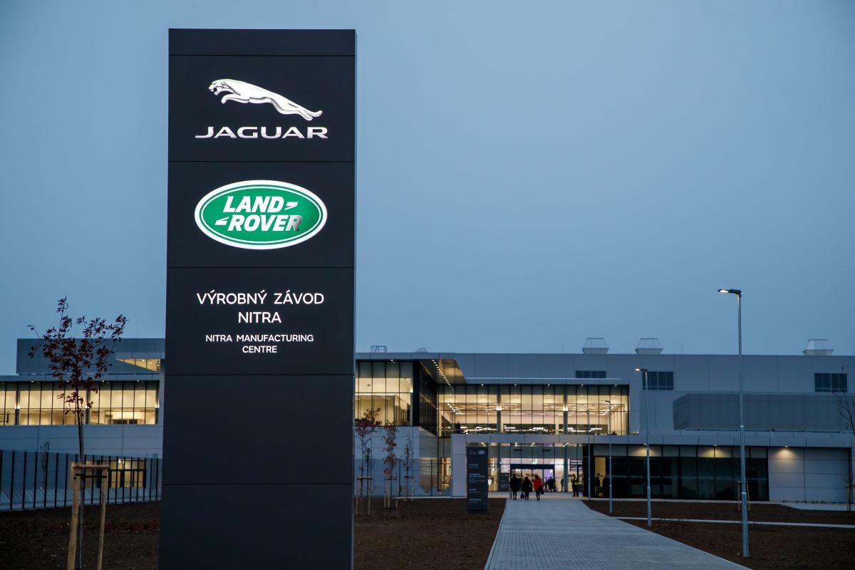 JaguarLand-Rover Nitra Fotografía z otevrenie